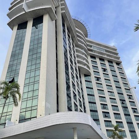 Flat No Condominio Do Edificio Tropical Executive E Residence Com Vista Para O Rio Manaus Exterior photo